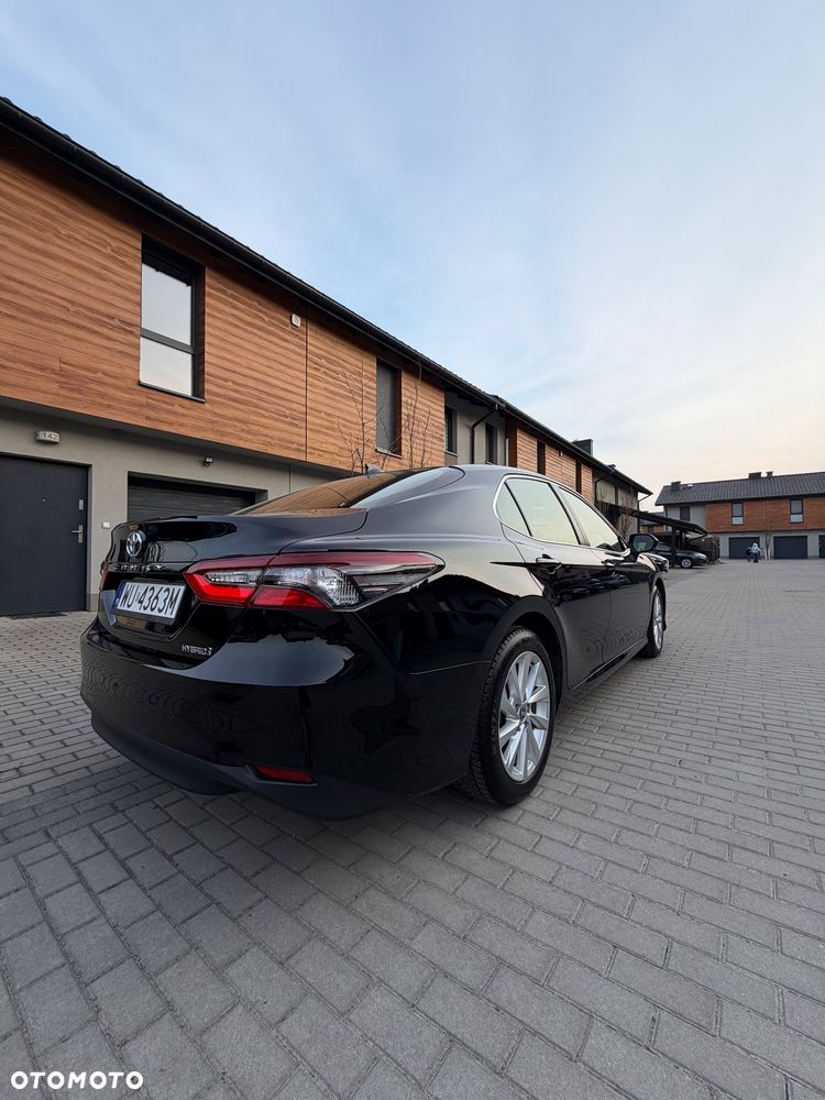 Toyota Camry 2.5 Hybrid Comfort CVT - 4