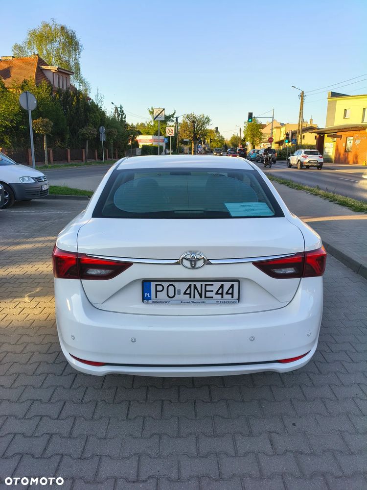 Toyota Avensis 2.0 D-4D Active Business - 13