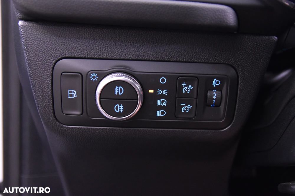 Ford Kuga - 16
