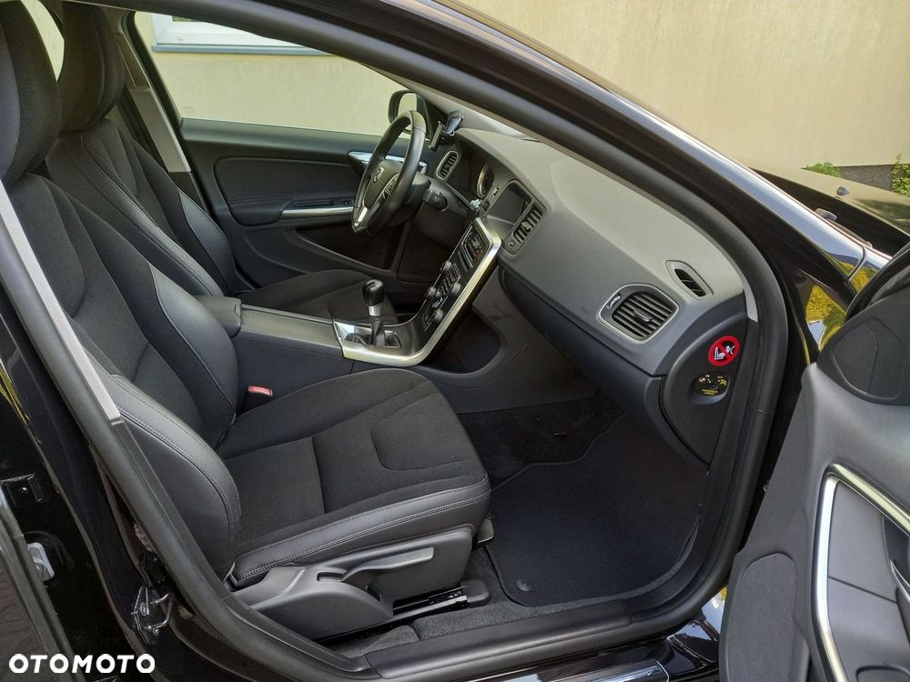 Volvo S60 D4 Business Edition - 22