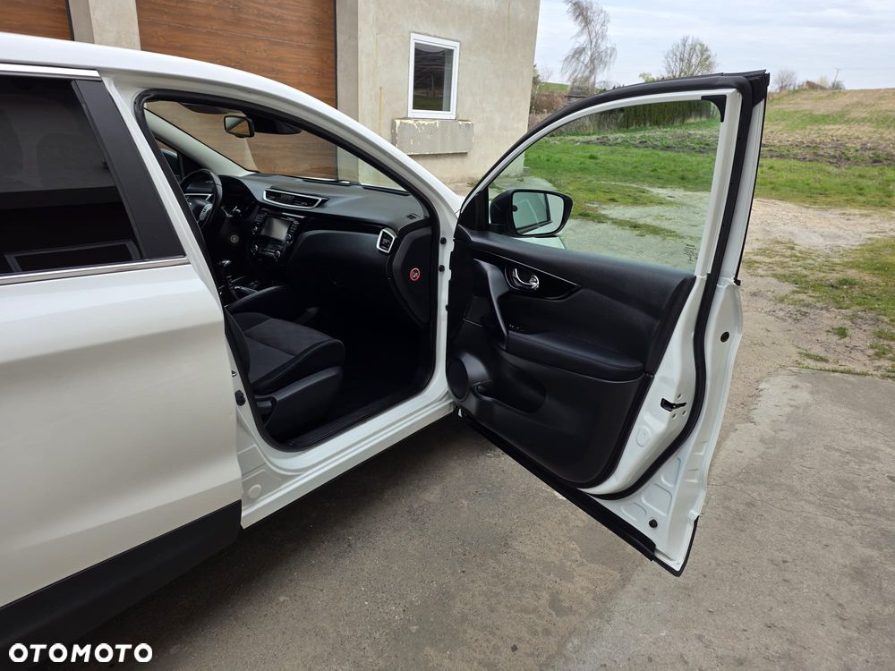 Nissan Qashqai 1.2 DIG-T Acenta EU6 - 15