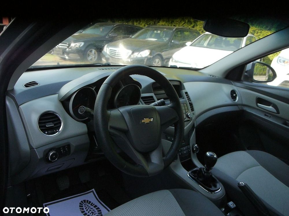 Chevrolet Cruze - 21