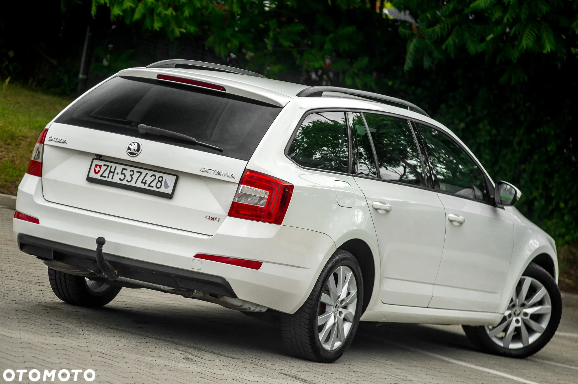 Skoda Octavia Combi 1.8 TSI 4x4 DSG Ambition - 16
