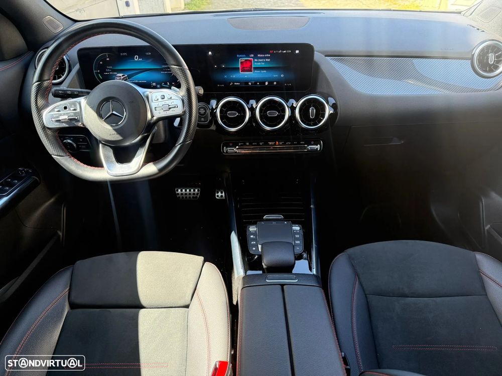 Mercedes-Benz GLA 200 AMG Line - 4