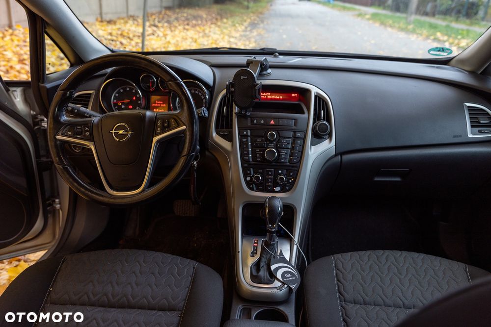 Opel Astra 1.4 T Cosmo - 3