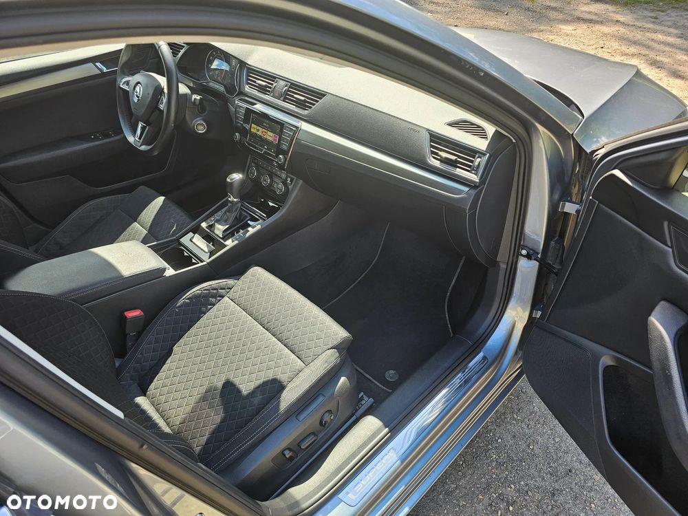 Skoda Superb 2.0 TSI DSG Ambition - 23