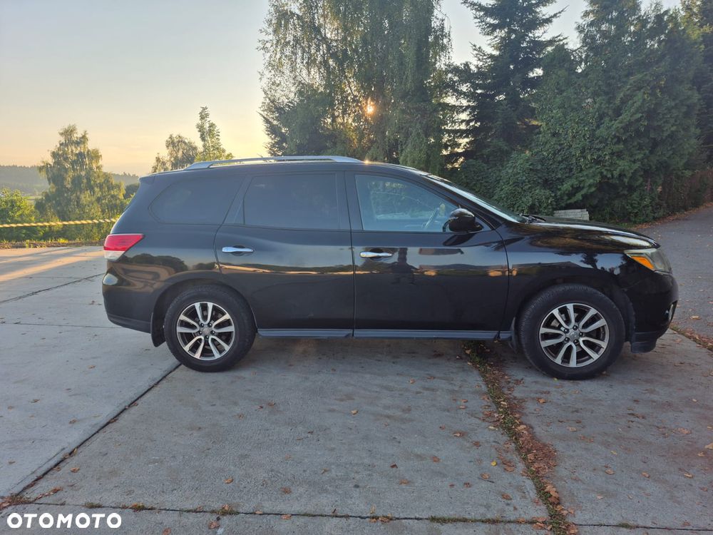 Nissan Pathfinder - 10