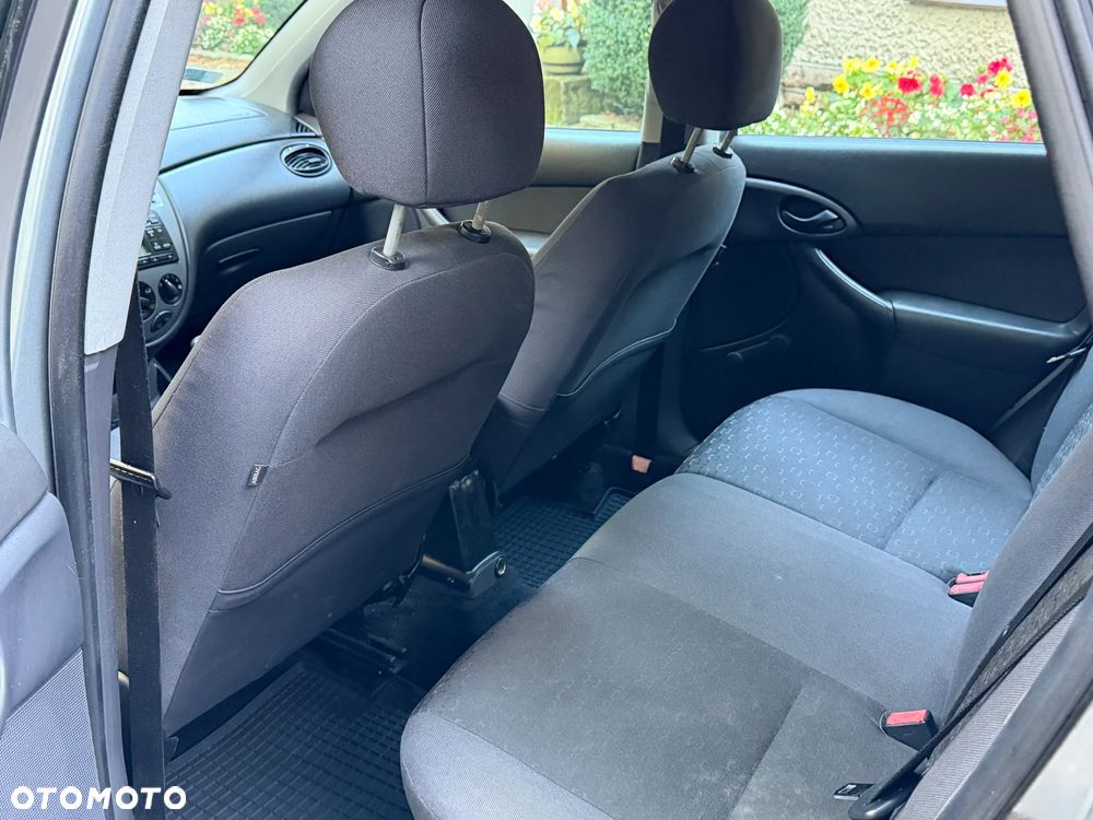 Ford Focus - 8
