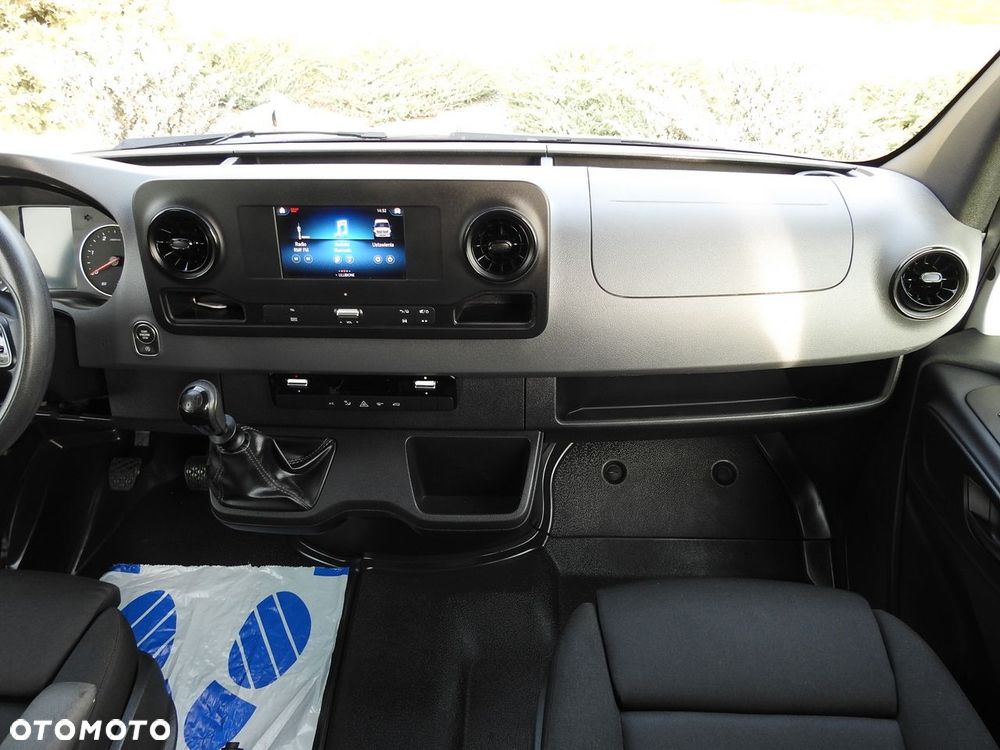 Mercedes-Benz SPRINTER 314 FURGON BRYGADÓWKA  6 MIEJSC TEMPOMAT KLIMATYZACJA  140KM - 33