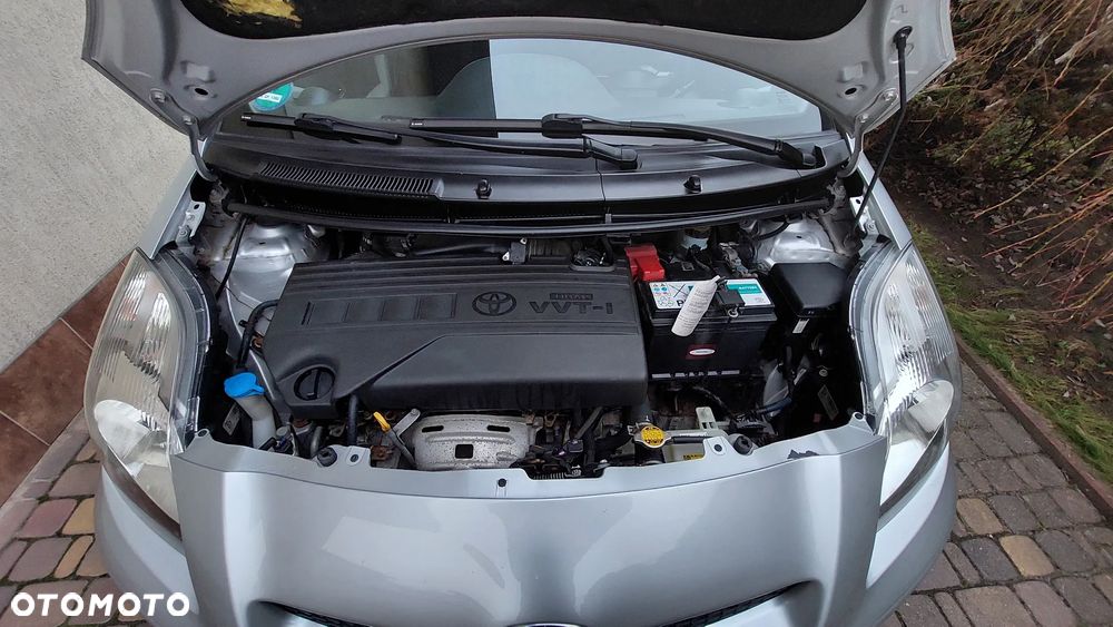 Toyota Yaris 1.33 Prestige - 37