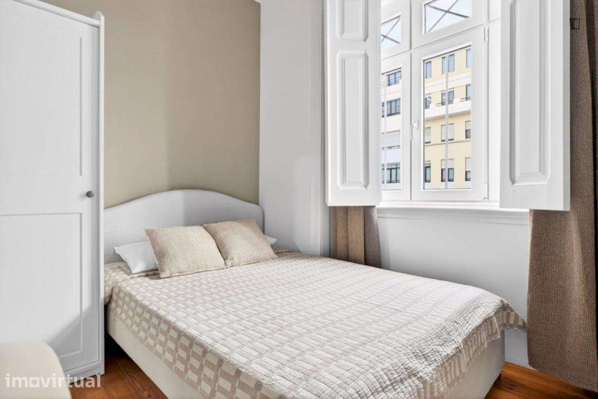 Quarto - localizado em Marquês de Pombal Lisbon - Grande imagem: 3/23