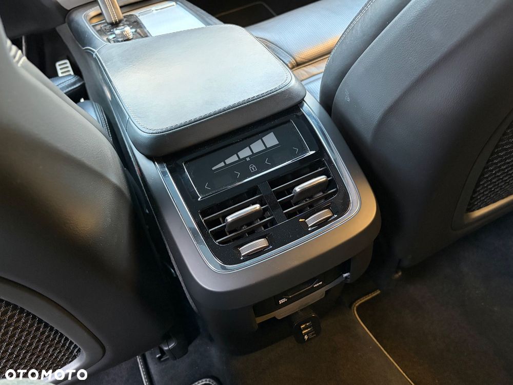 Volvo XC 90 - 33