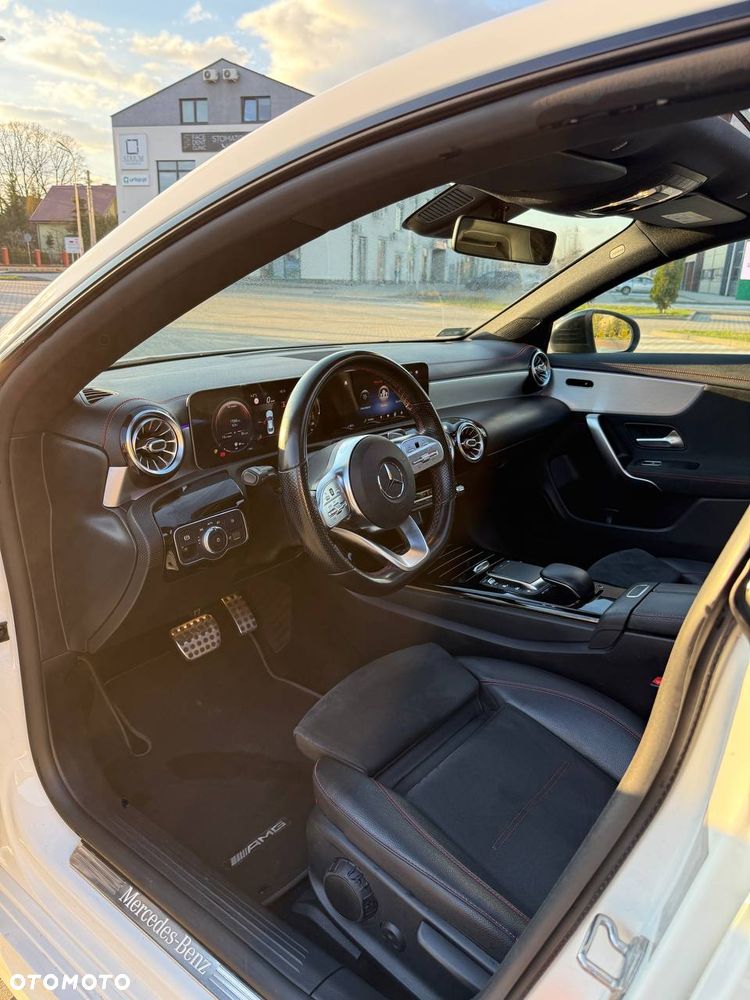 Mercedes-Benz CLA 200 AMG Line 7G-DCT - 11