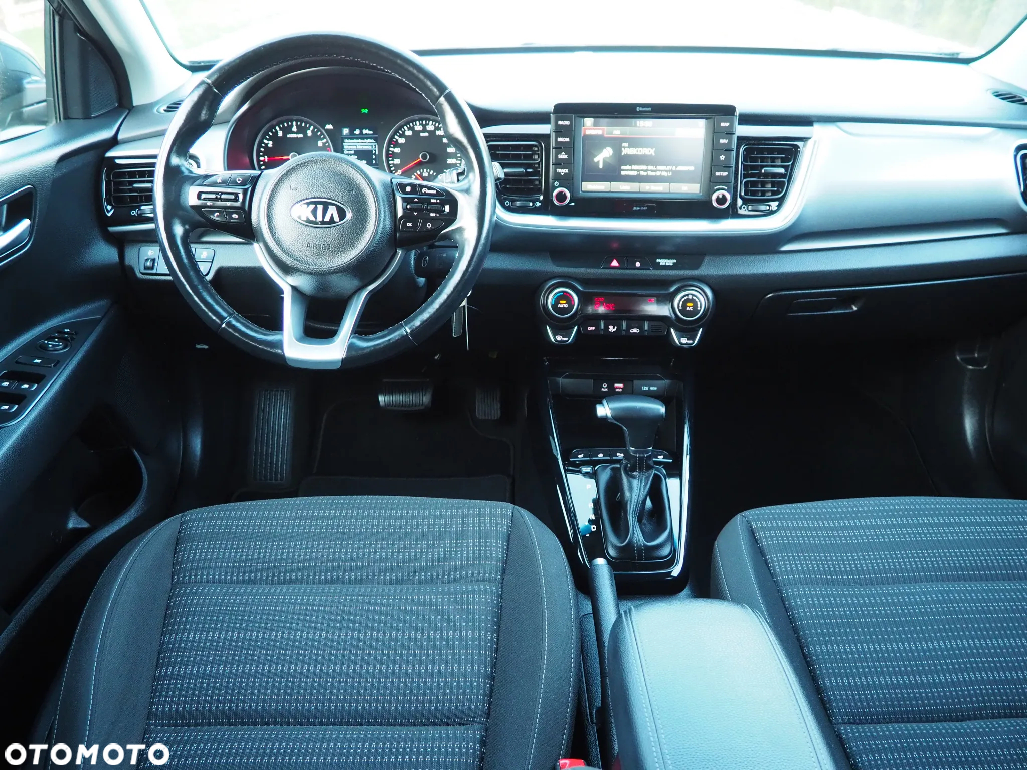 Kia Stonic 1.0 T-GDI DCT OPF Platinum Edition - 29