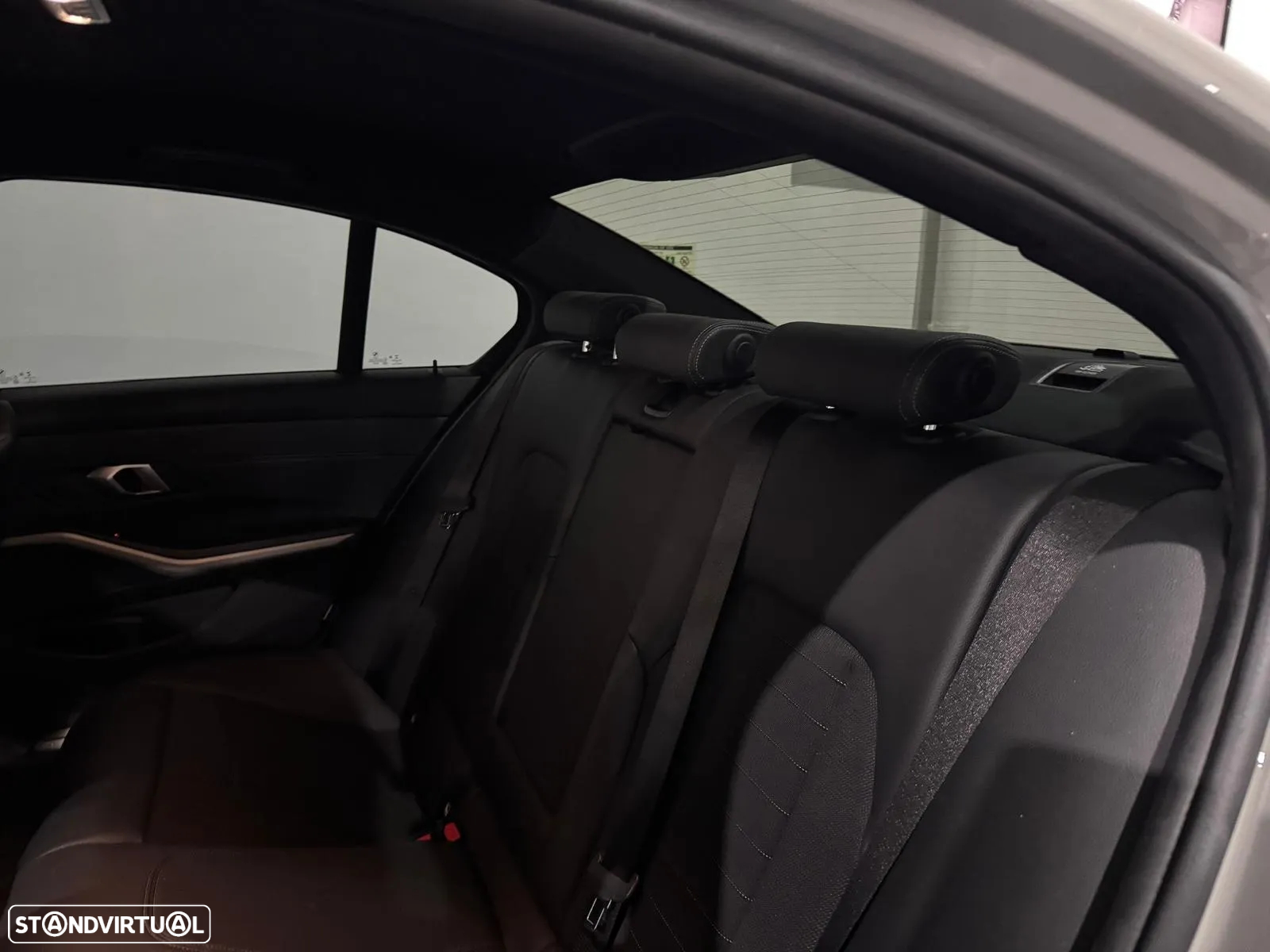 BMW 330 e Auto - 28
