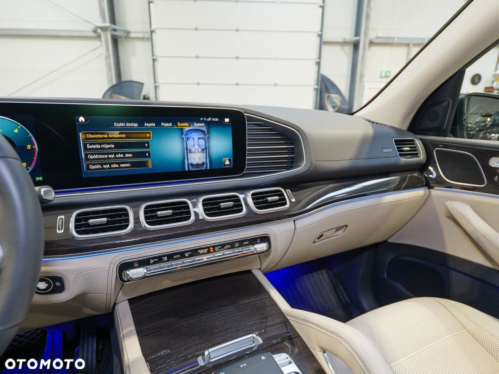 Mercedes-Benz GLE 300 d 4-Matic - 32