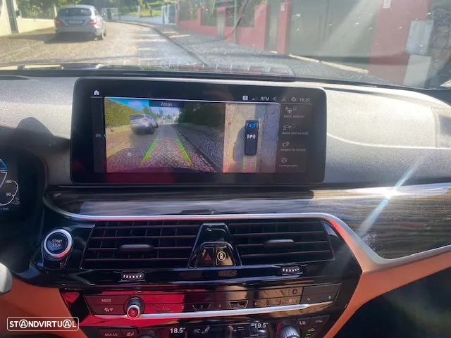 BMW 530 e Pack Desportivo M - 27
