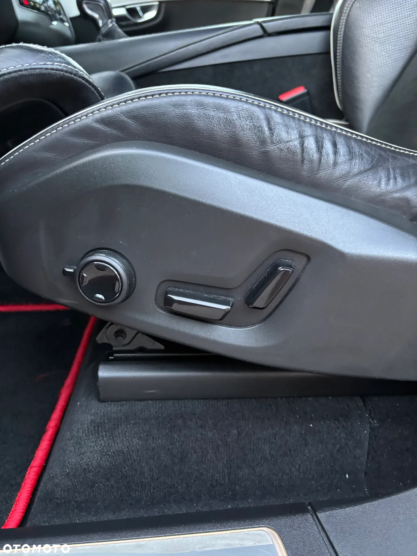 Volvo XC 90 T5 AWD Geartronic RDesign - 22
