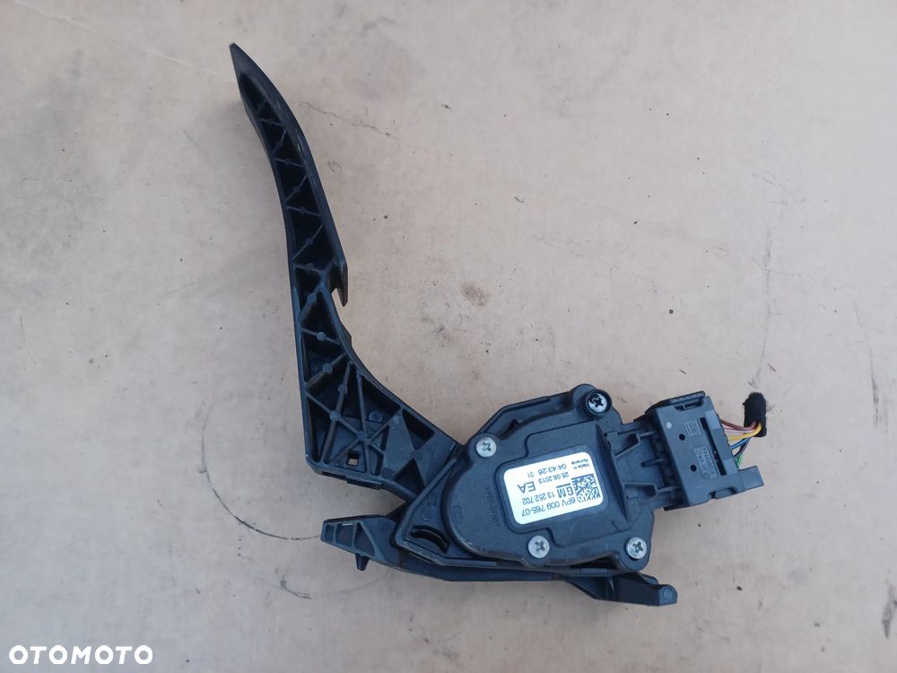 PEDAŁ GAZU ASTRA J 1.7 CDTI 13252702EA - 1