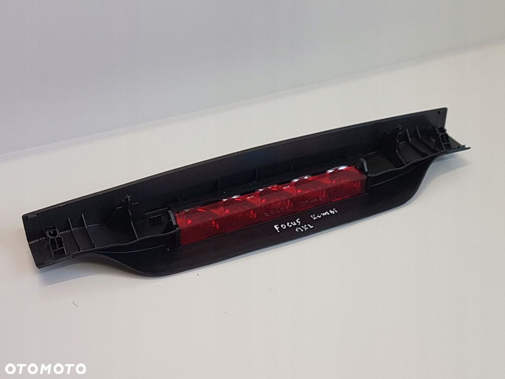 FORD FOCUS MK2 KOMBI ŚWIATŁO STOPU TRZECI STOP - 2