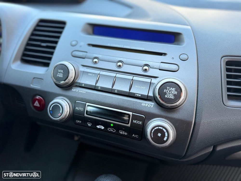 Honda Civic 1.3 DSI i-VTEC Hybrid Elegance - 29