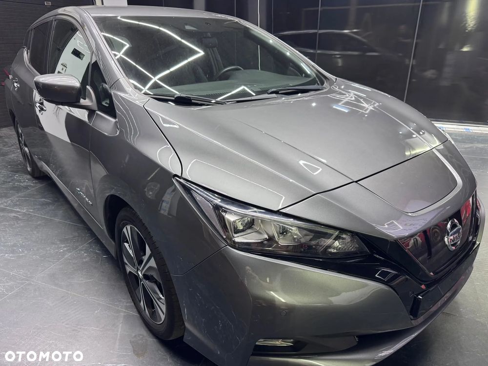 Nissan Leaf 40 kWh Tekna - 12