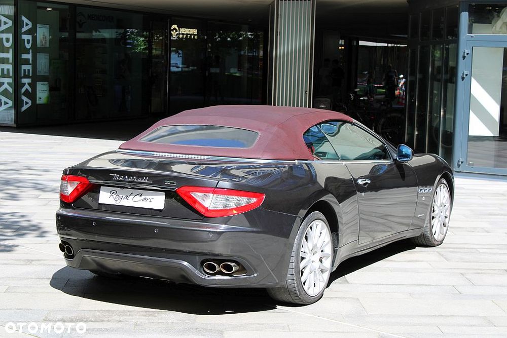 Maserati GranCabrio - 4
