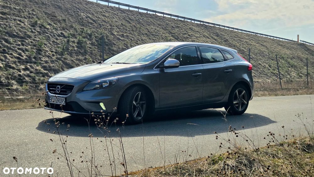 Volvo V40 D2 R Design - 7