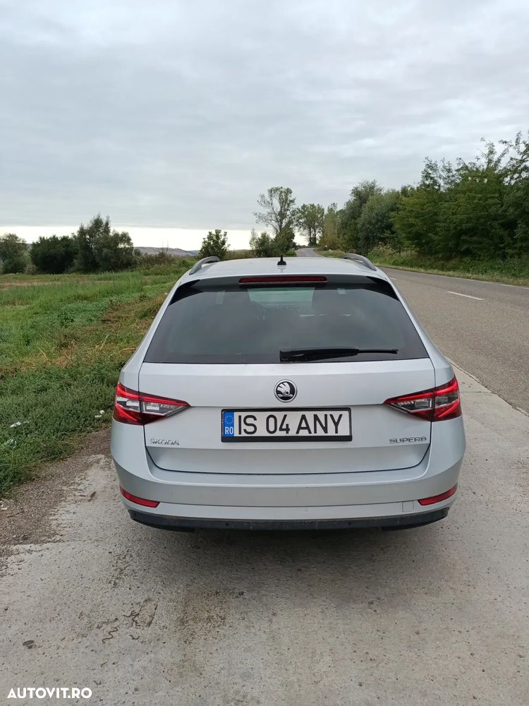 Skoda Superb Combi 2.0 TDI DSG Active - 5