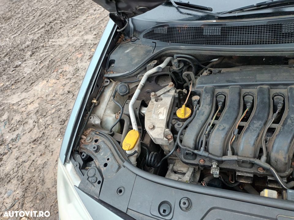 Dezmembrari  Renault MEGANE 2  2002  > 2012 1.6 16V Benzina - 3