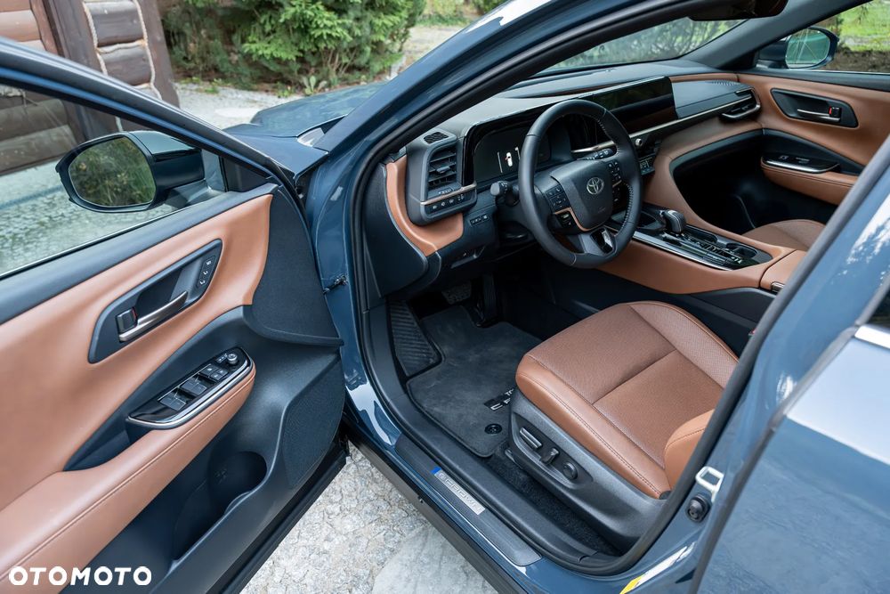 Toyota Crown - 23