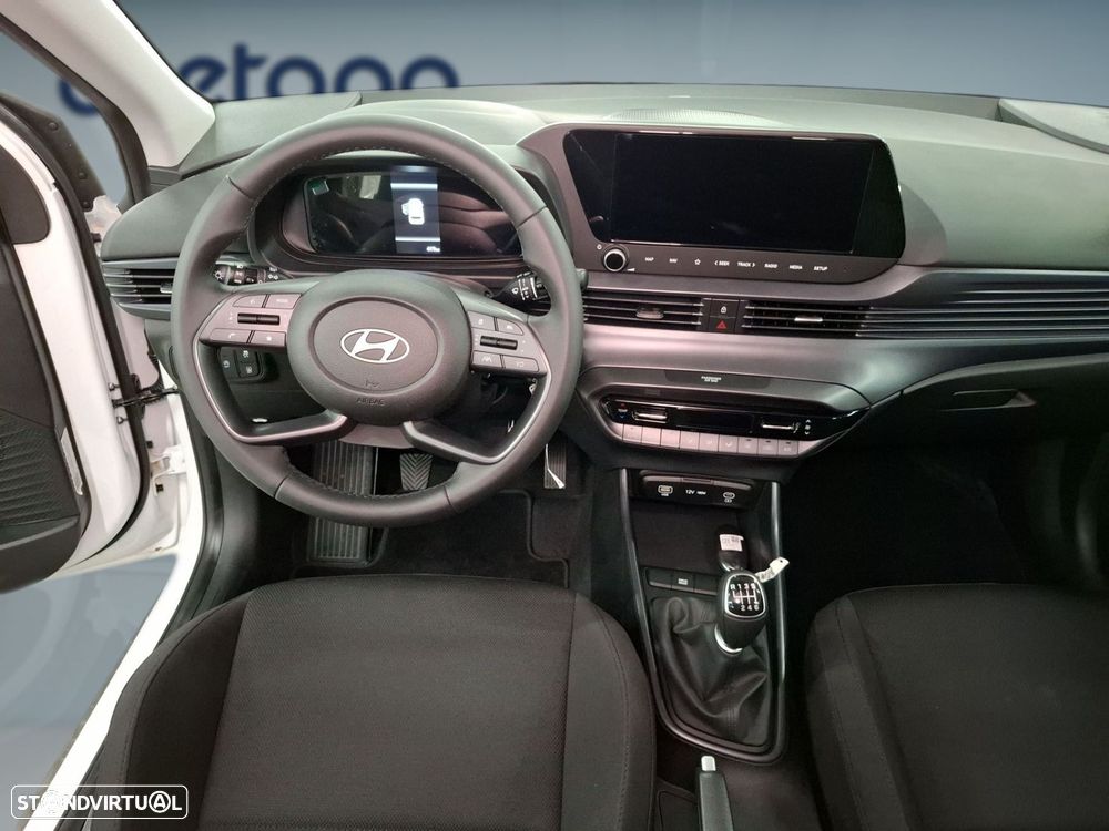 Hyundai Bayon — fotografia 13
