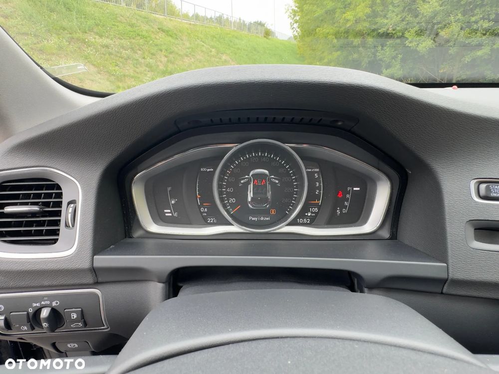 Volvo V60 D4 AWD Drive-E Dynamic Edition (Momentum) - 25