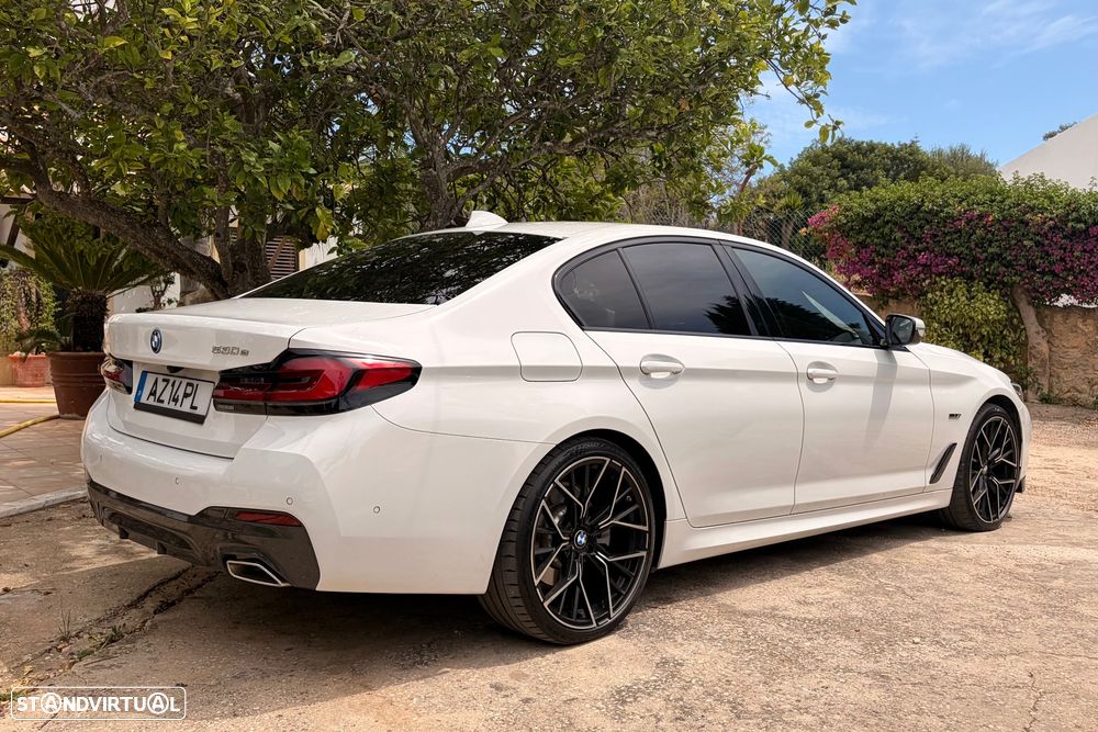 BMW 530 e Pack Desportivo M - 4