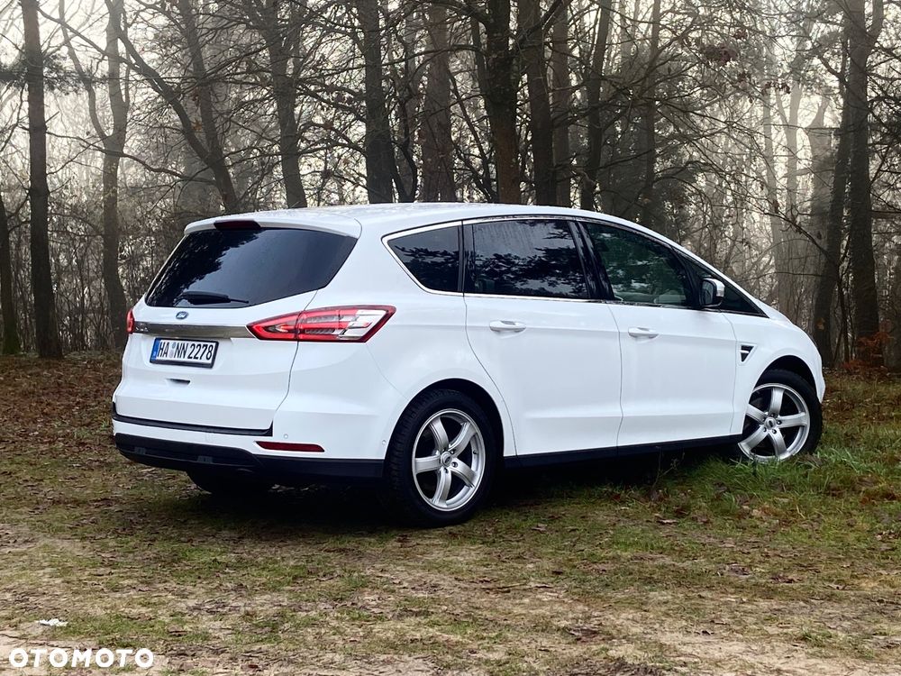 Ford S-Max 2.0 TDCi Titanium PowerShift - 12