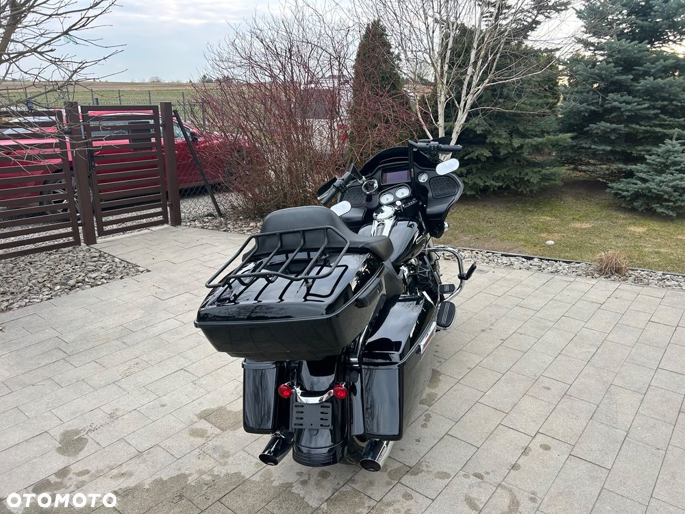 Harley-Davidson Touring Road Glide - 16