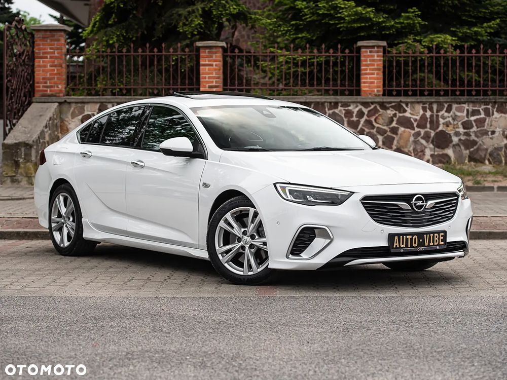 Opel Insignia - 2