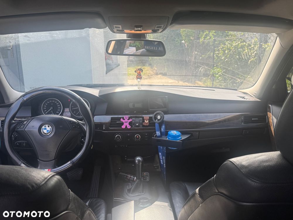 BMW Seria 5 - 16