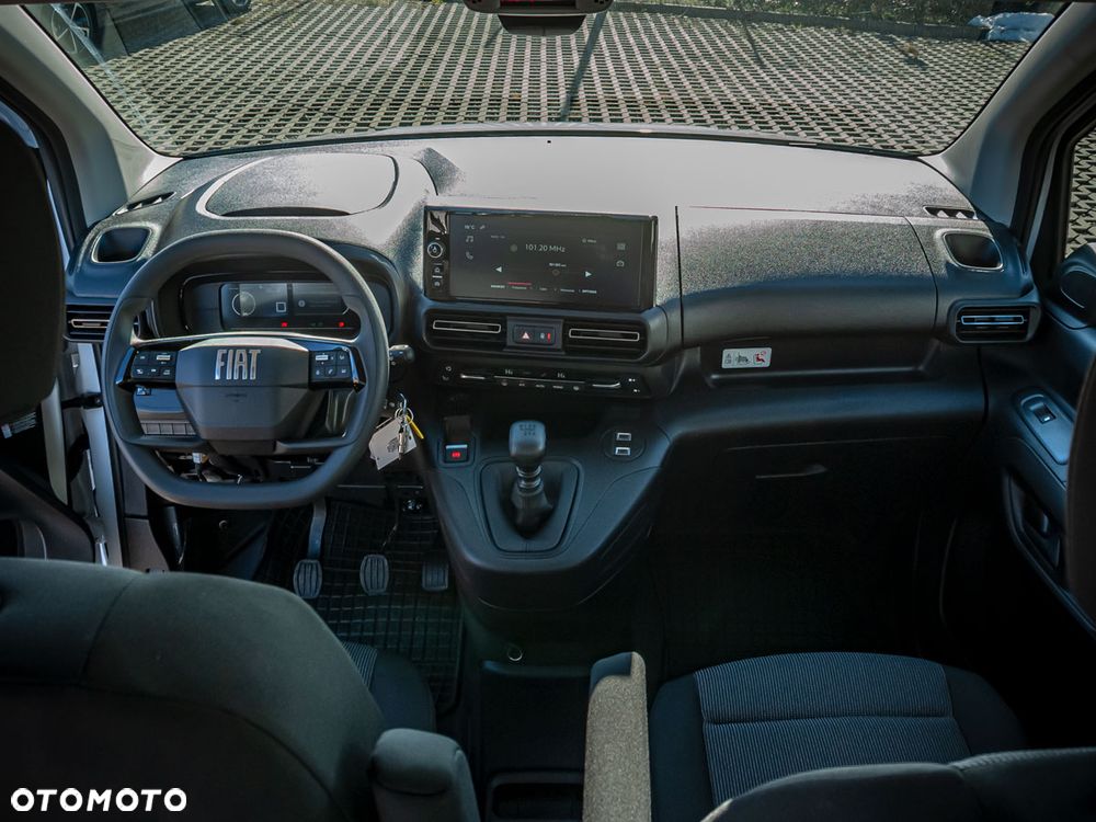 Fiat FIAT DOBLO ZAŁOGOWY XL DIESEL 100KM MANUAL - 16