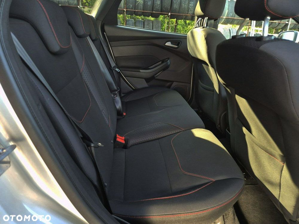 Ford Focus - 24