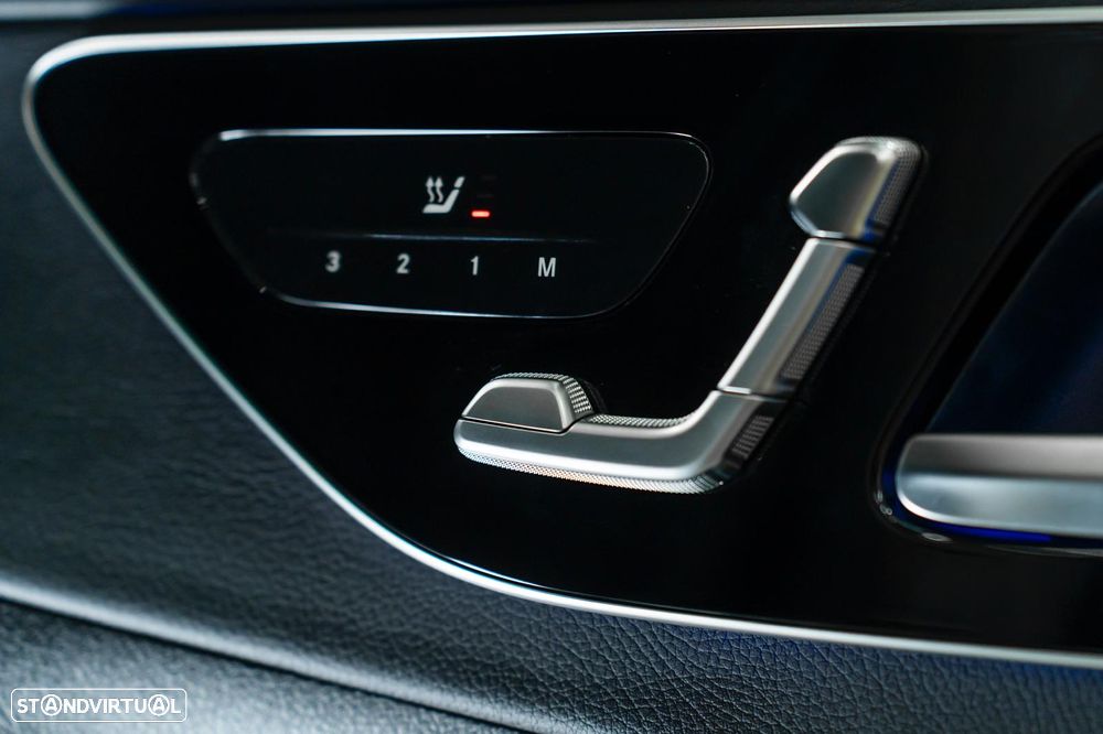 Mercedes-Benz C 300 d AMG Line - 34