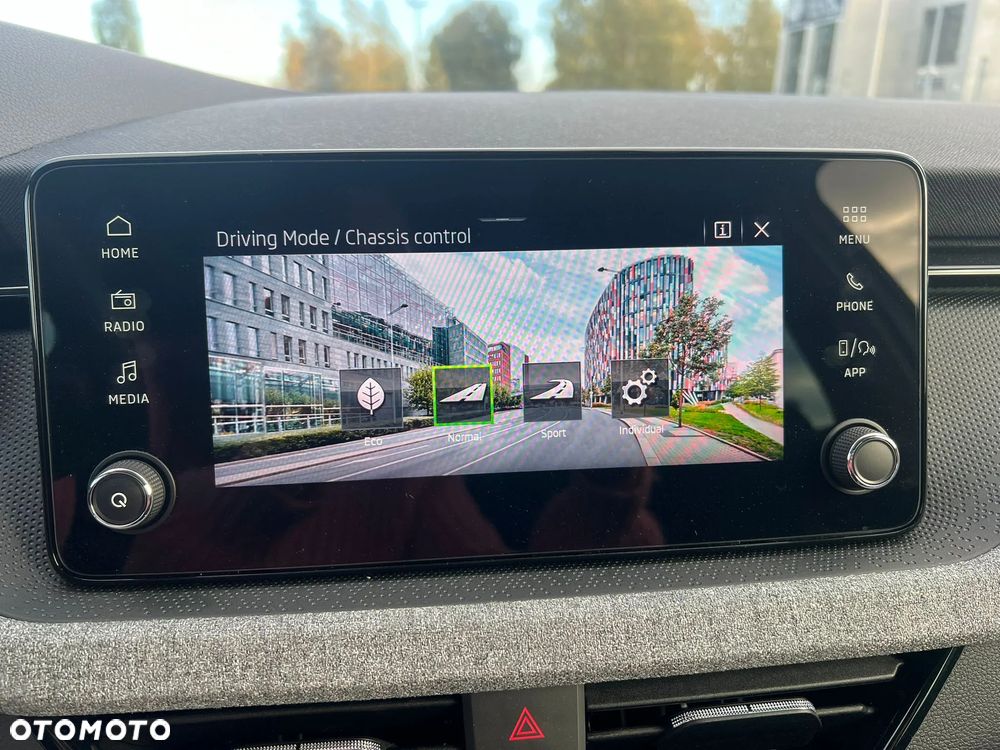 Skoda Kamiq 1.0 TSI Selection DSG - 32