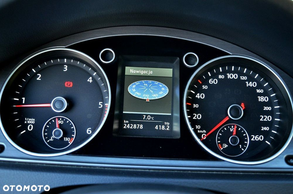 Volkswagen Passat Variant - 24