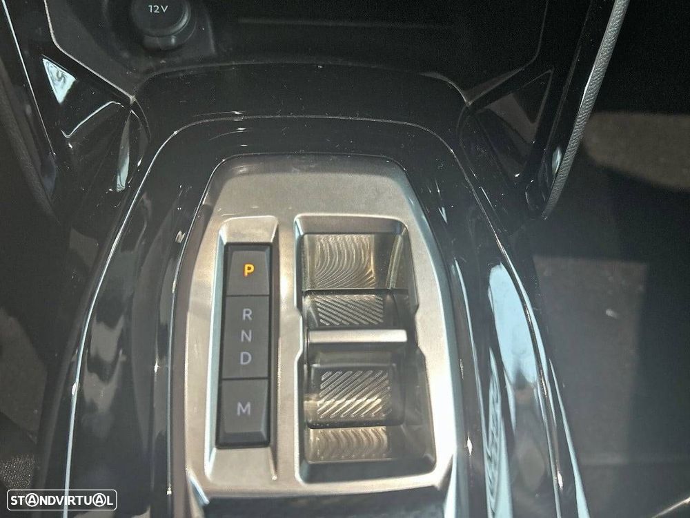 Peugeot 2008 1.2 Hybrid Allure e-DCS6 - 20