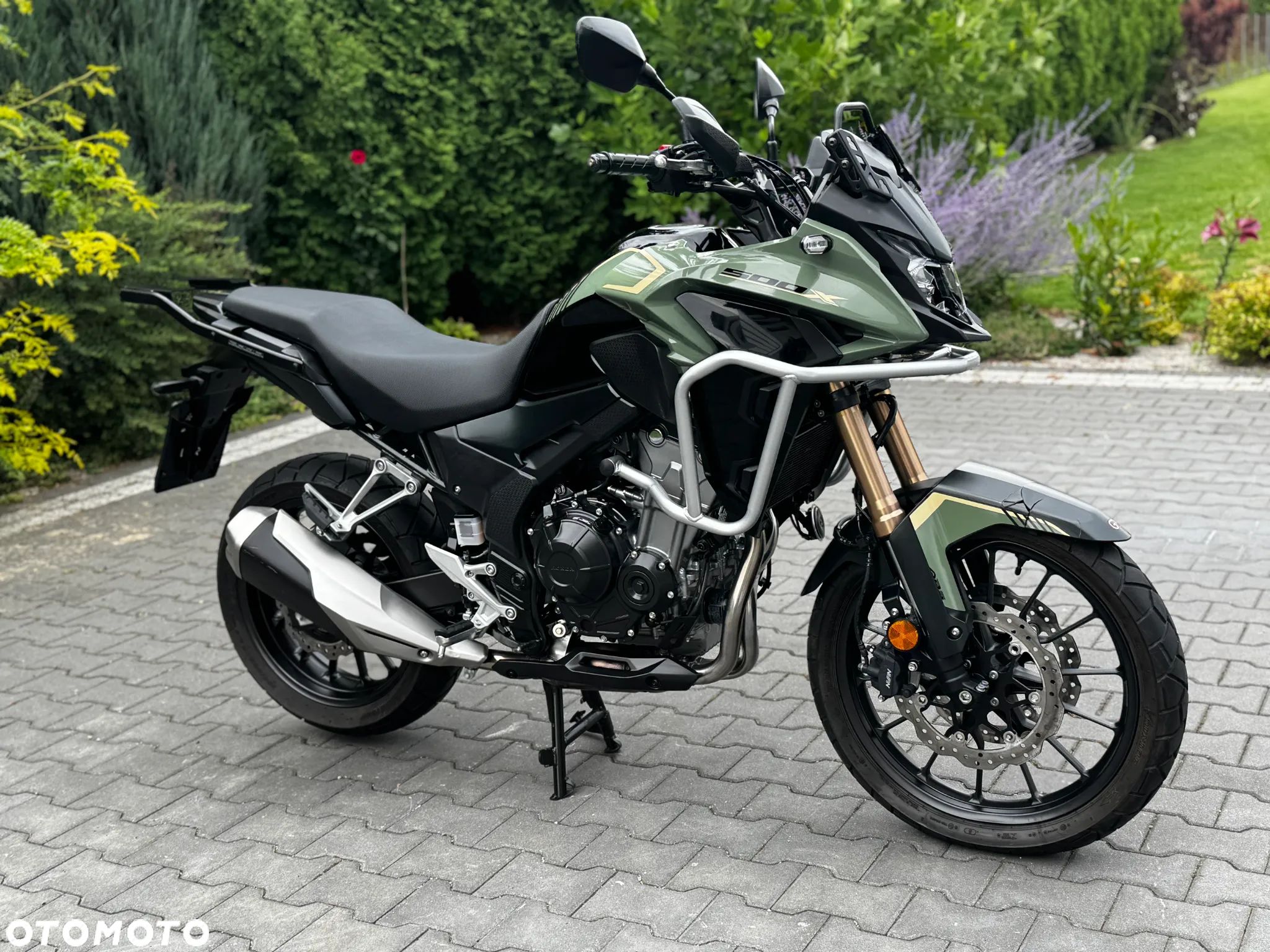 Honda CB - 1