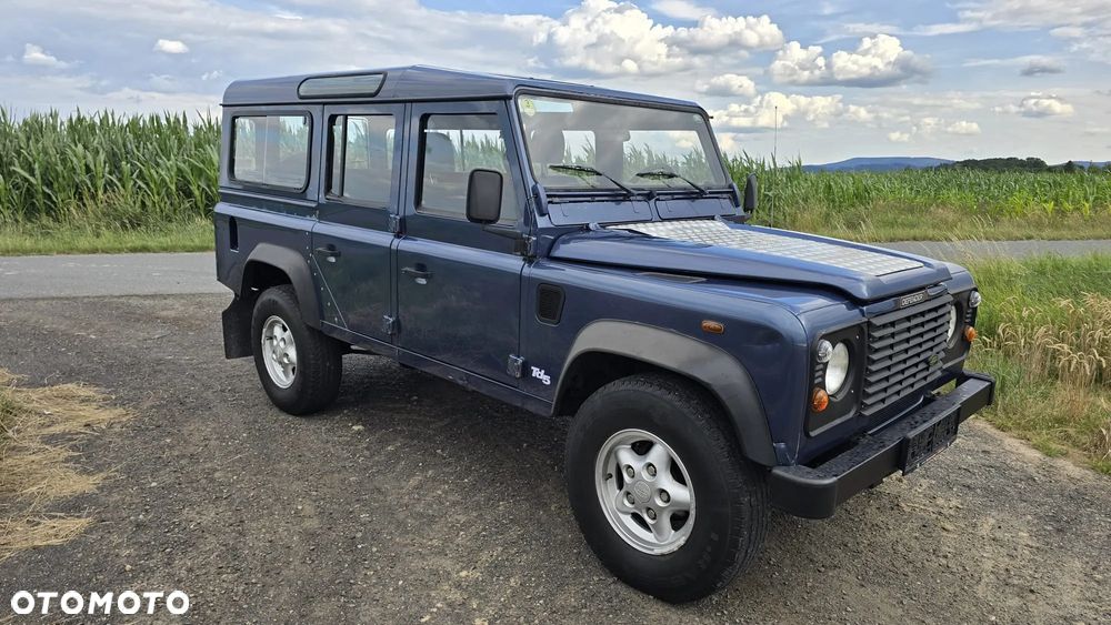Land Rover Defender - 2