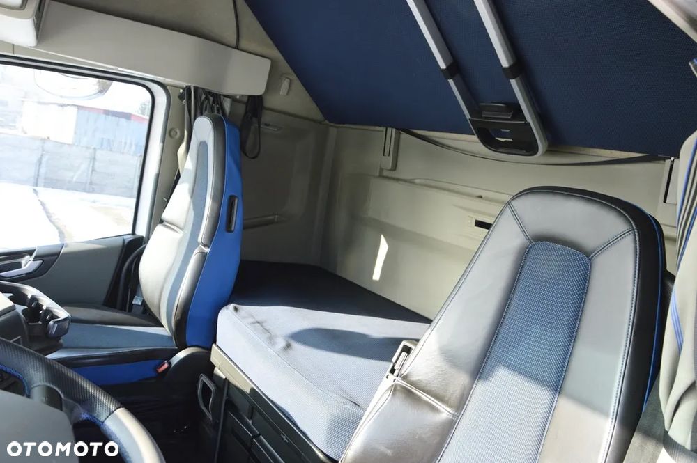 Volvo FH 500 XL / FULL LED / KLIMA POST / ALUSY / ZŁOTY KONTRAKT - 26