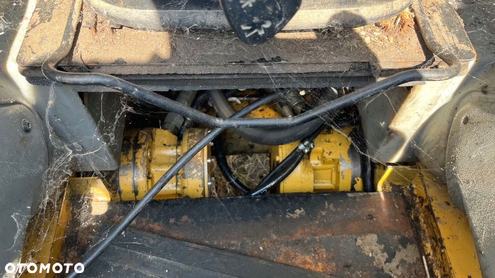Caterpillar 226 4X4 - 16