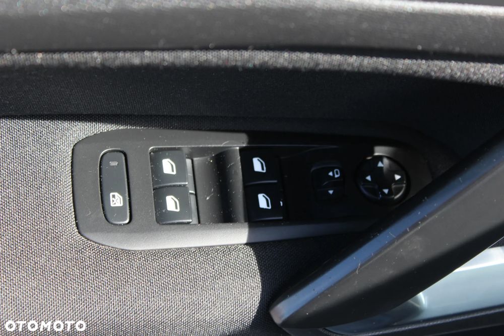 Peugeot 308 e-HDi FAP 115 Stop&Start Business Line Niveau 2 - 18