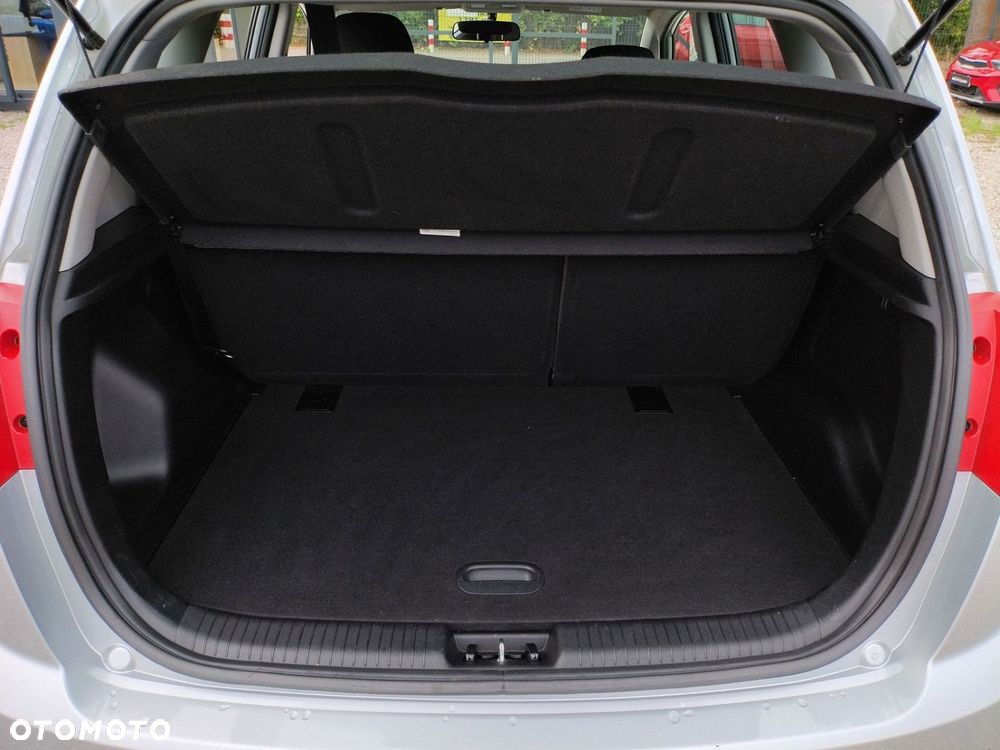 Kia Venga 1.4 M - 17
